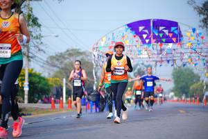 BIB: 5424, 45388
                            <button type="button" onclick="openModal(10117757)" class="btn btn-primary btn-sm float-right btn-popup" data-toggle="modal" data-target=".modal-high-quality">
                        <i class="fas fa-shopping-cart"></i> Add to Cart
                    </button>
                                            <button type="button" onclick="isThisMe(10117757, true)" class="btn btn-success btn-sm float-right btn-popup btn-isme hidden" data-toggle="tooltip" data-placement="bottom" title="นี่คือรูปของคุณใช่ไหม คลิกที่นี่เพื่อเอาเข้าอัลบั้ม">
                        <i class="fas fa-plus"></i> Add to album
                    </button>
                    <button type="button" onclick="isThisMe(10117757, false)" class="btn btn-warning btn-sm float-right btn-popup btn-isnotme hidden">
                        <i class="fas fa-ban"></i> Remove from album
                    </button>